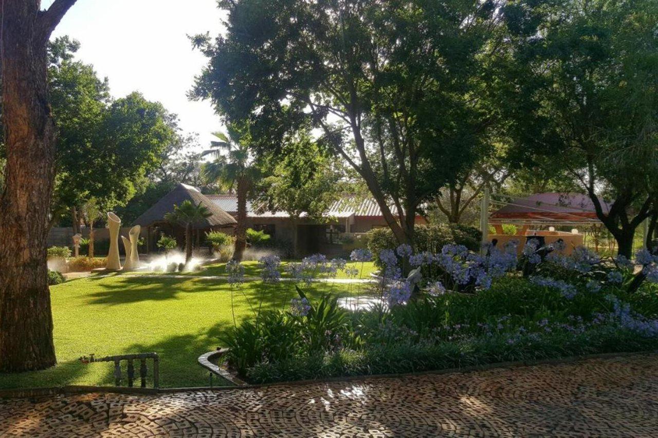 Hotel Butlers Crown Klerksdorp Exterior foto