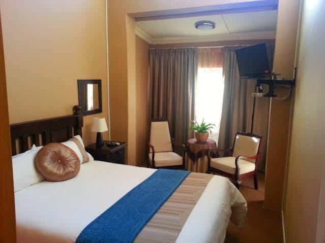 Hotel Butlers Crown Klerksdorp Exterior foto